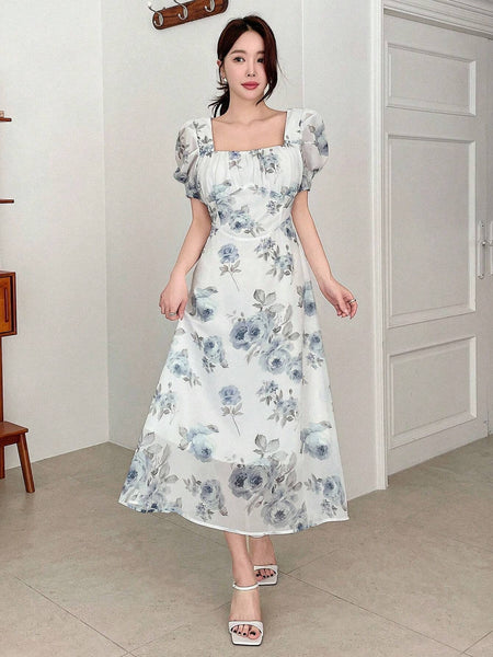 shein white dress with blue flowers SHEIN Priv Blue & White Floral Print Spaghetti Strap A-Line Dress