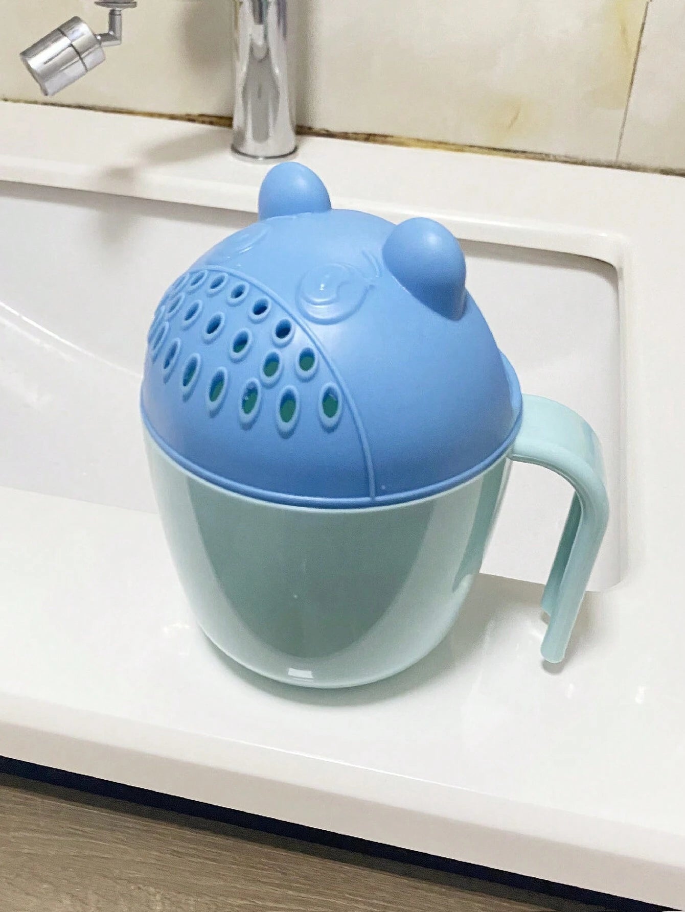  | SHEIN 1pc Bear Shaped Baby Shampoo Cup Shower Rinser Bathing Gargle Cup | shower | Shein | OneHub