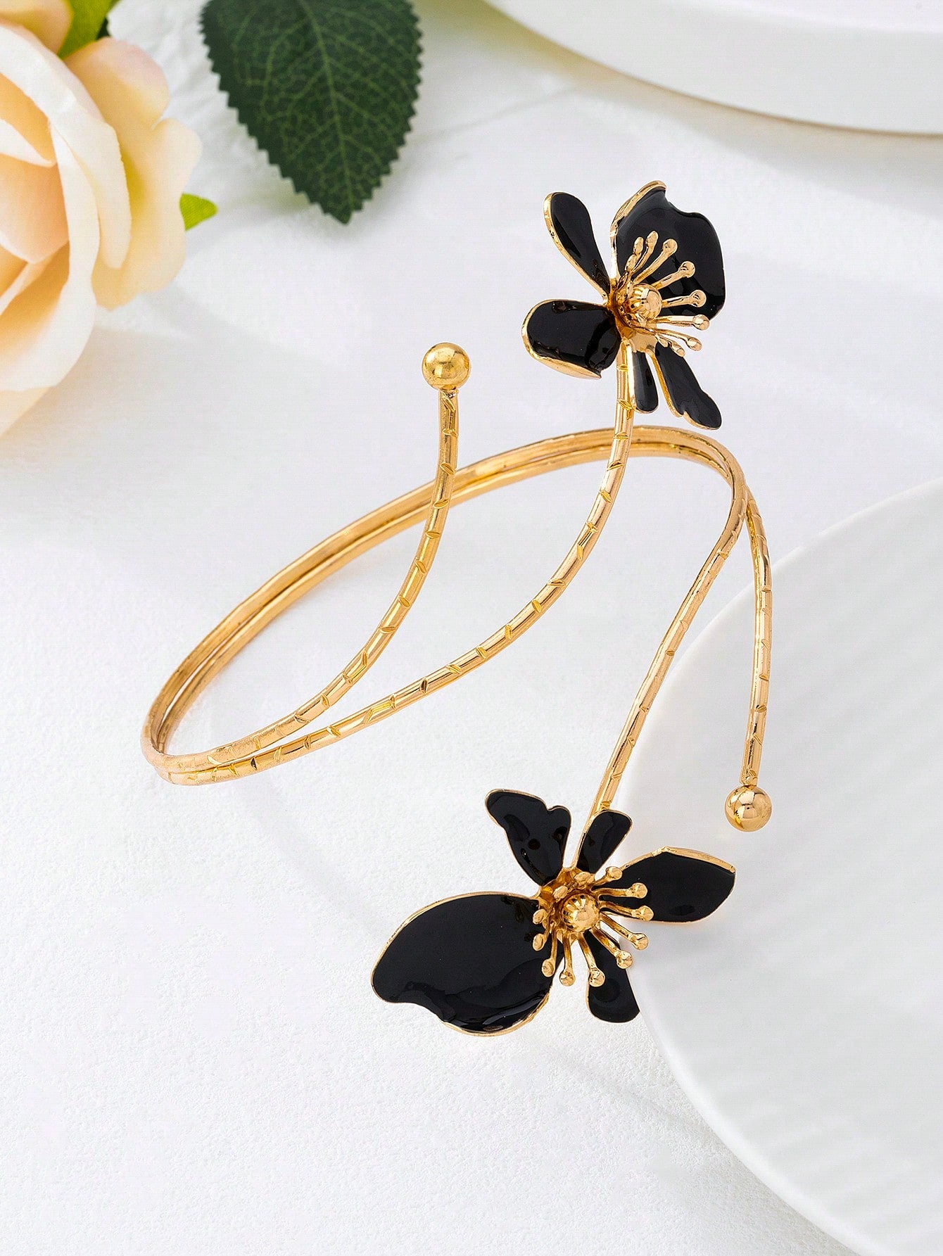  | SHEIN 1pc Iron Alloy Black Enamel Flower Cuff Bracelet, Minimalist Elegant Fashion Accessory Suitable For Mother's Day, Party, And Daily Wear | Bangle | Shein | OneHub