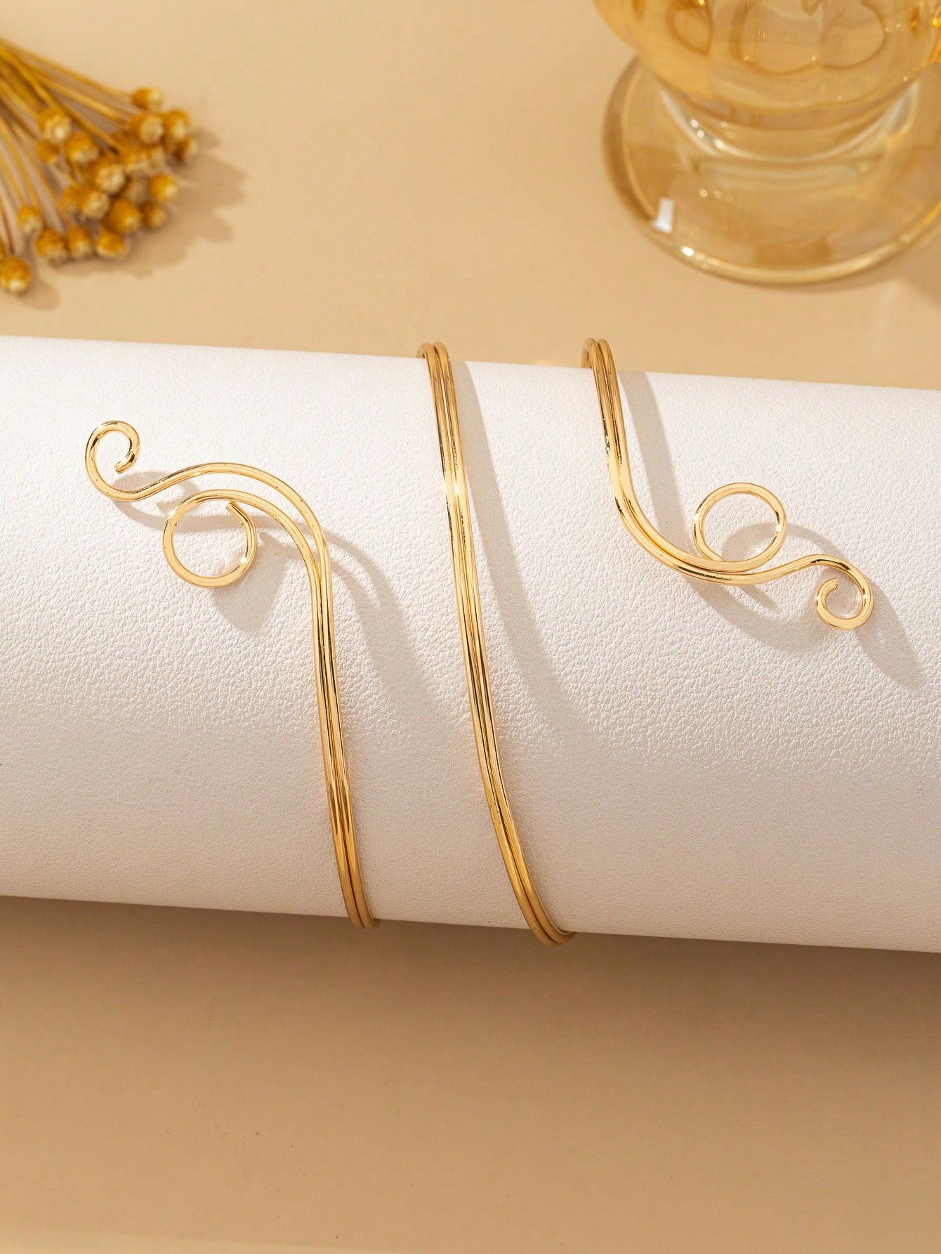 SHEIN 1pc Personalized Minimalist Metal Geometric Line Arm Cuff, Suitable For Daily And Vacation Wear