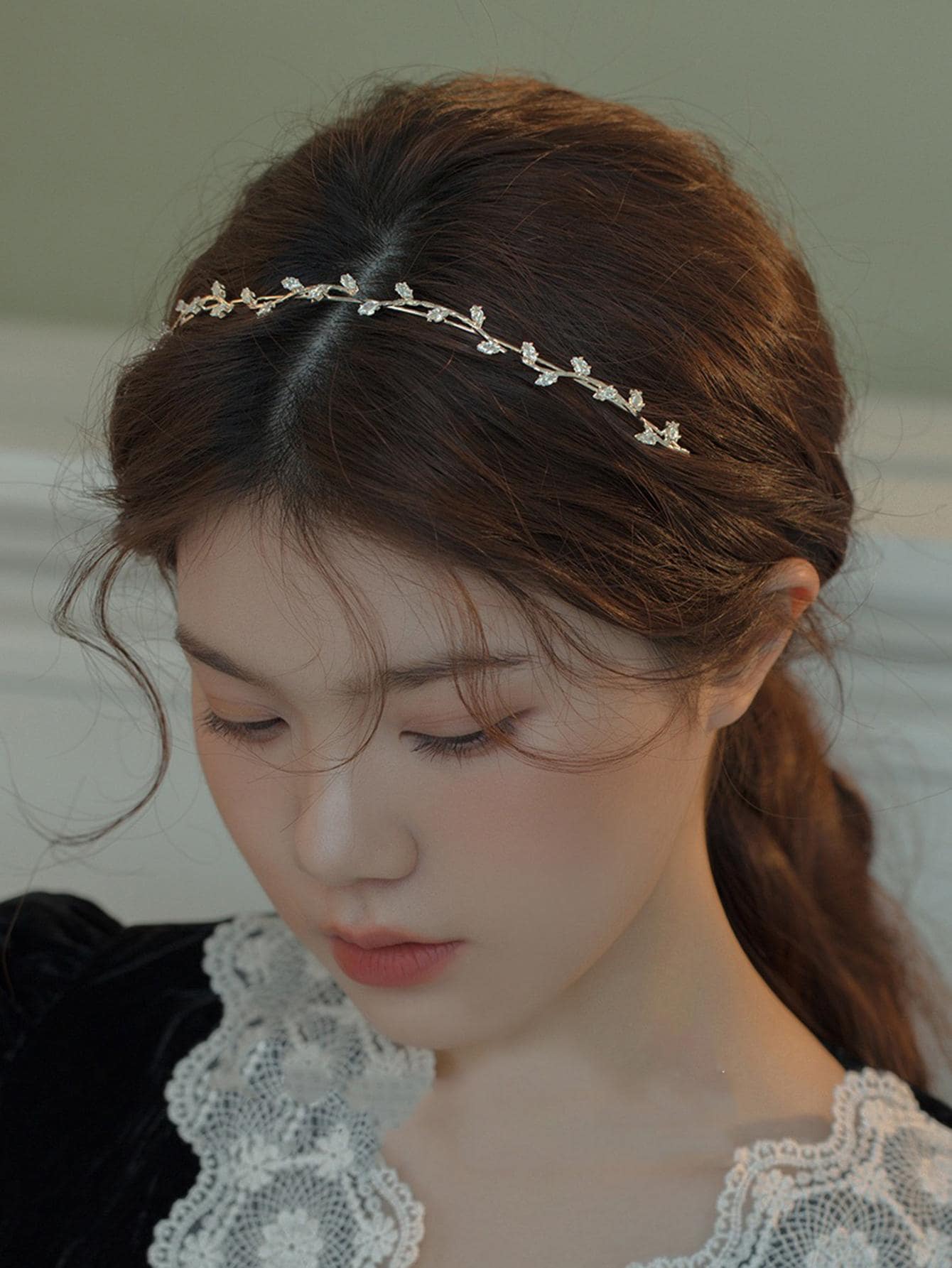  | SHEIN 1pc Silver-Tone Rhinestone Vine Style Headband Tiaras,Hairband,Hair Hoop Headbands | Hair Accessories | Shein | OneHub