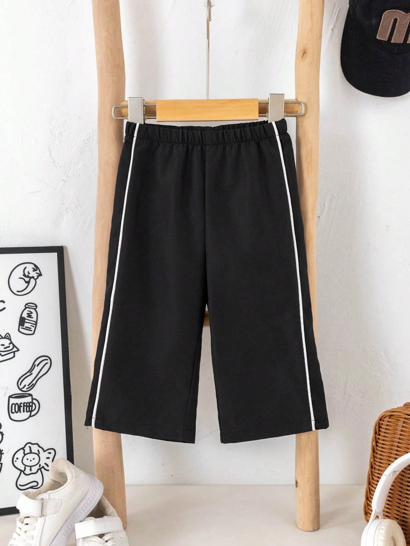 SHEIN 1pc Young Boys' Casual Sports Pants,Straight Leg,Soft & Comfortable,With Drawstring Decoration,Suitable For Daily Wear,School,Outdoor,All Season