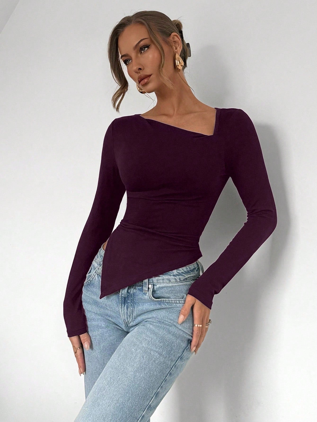 SHEIN Almamuse Christmas Asymmetrical Hem Long Sleeve Solid Color T-Shirt Top
