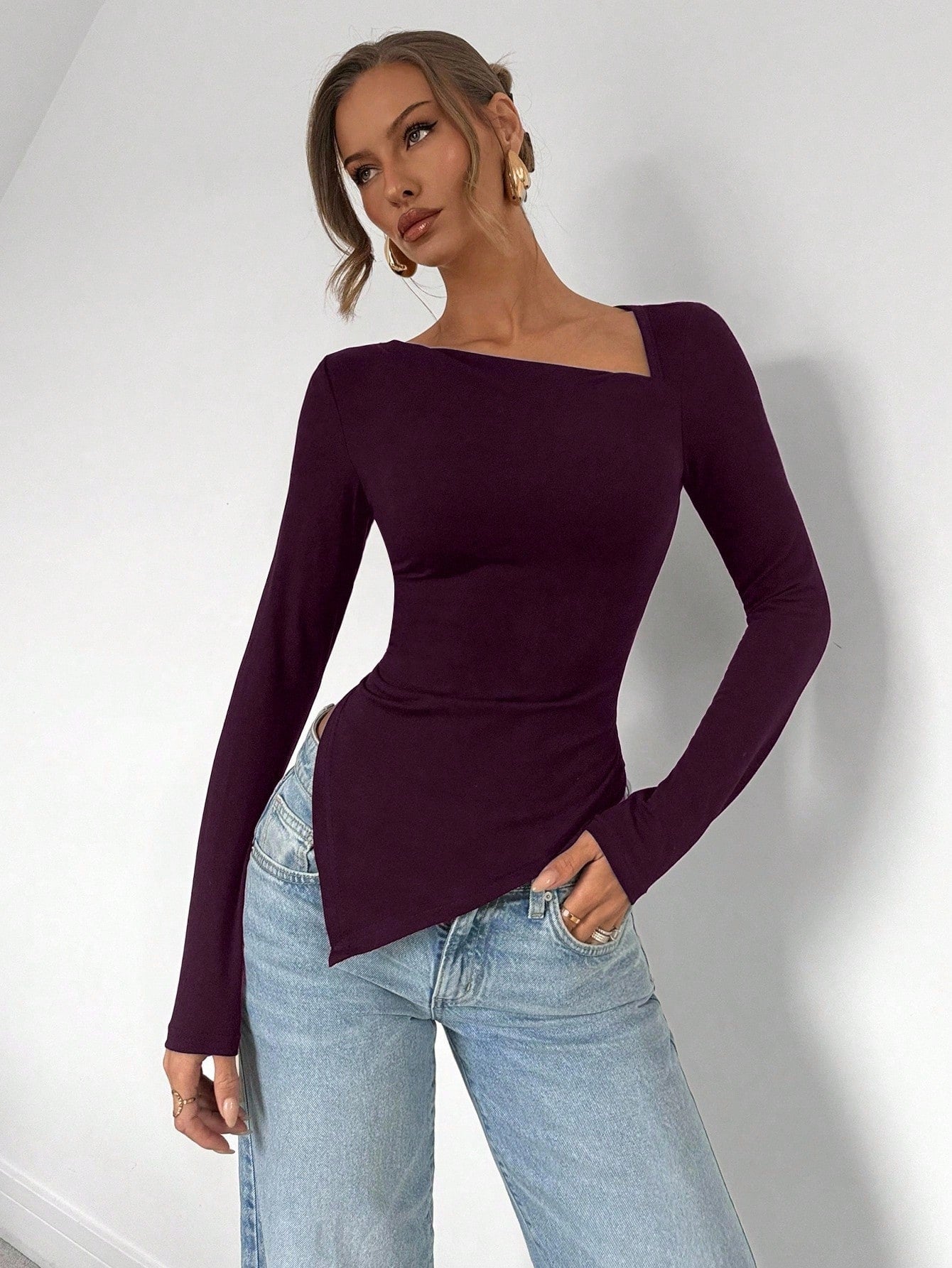 SHEIN Almamuse Christmas Asymmetrical Hem Long Sleeve Solid Color T-Shirt Top