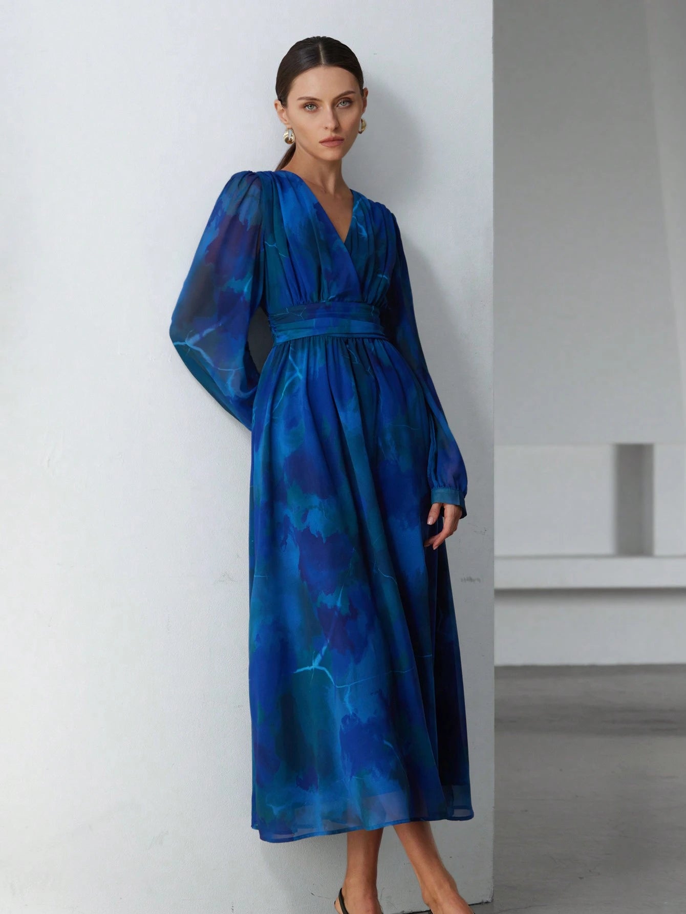  | SHEIN Aveloria Modichic Elegant Chiffon Ombre Floral Print V-Neck Overlap Waist Slim Design Long Dress, Suitable For Valentine's Day And Spring | Dress | Shein | OneHub