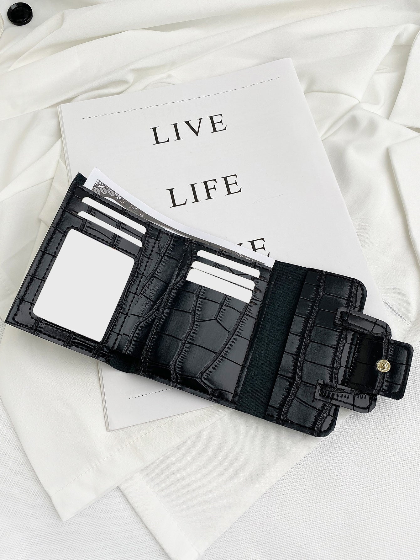  | SHEIN Crocodile Embossed Flap Small Wallet Coin Pocket Small Purse ID Window Bifold Women Wallet | Wallet | Shein | OneHub