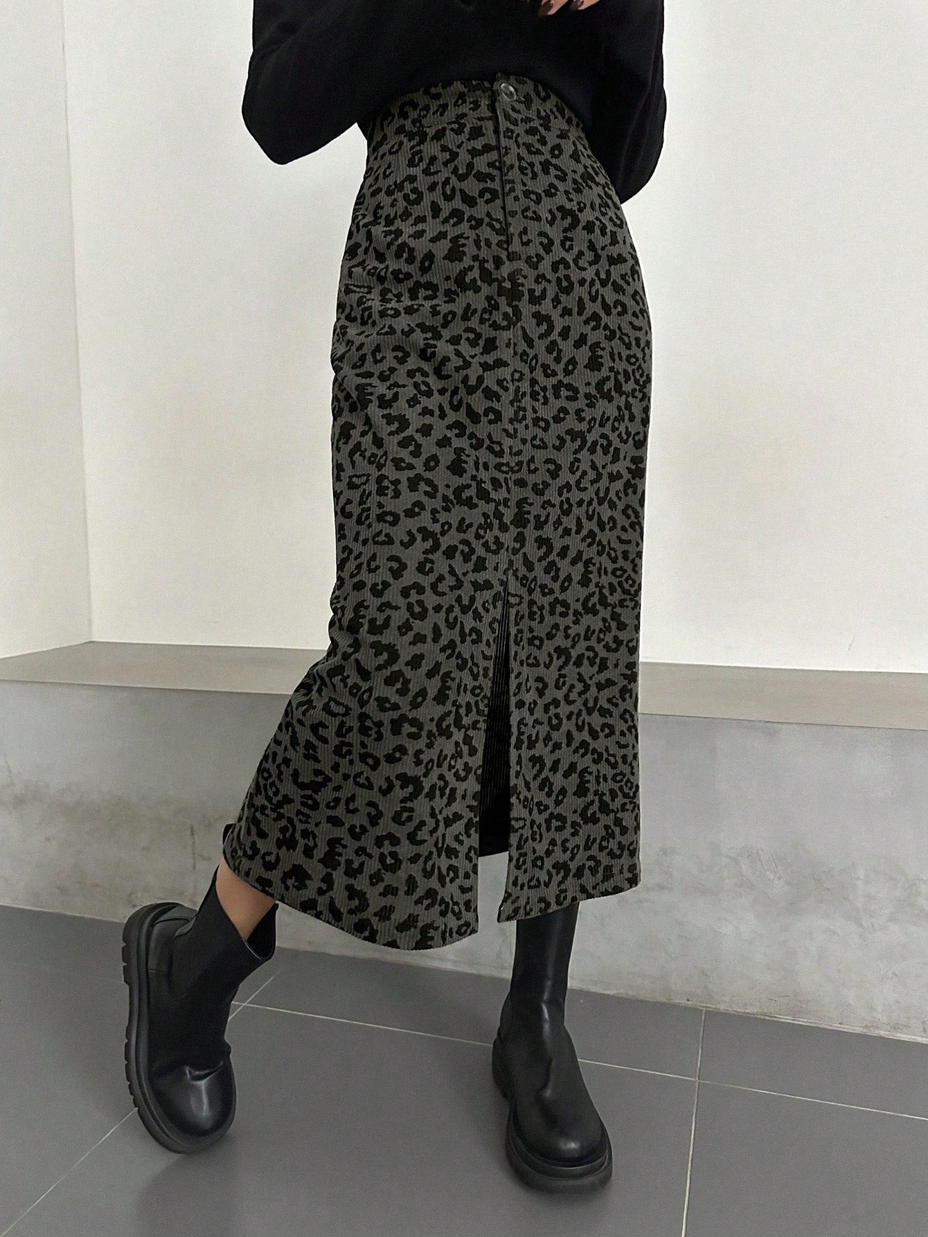 SHEIN DAZY Women's Straight Leopard Print Skirt, Minimalist Streetwear Fashion Casual Everyday Going Out Dark Green Fall