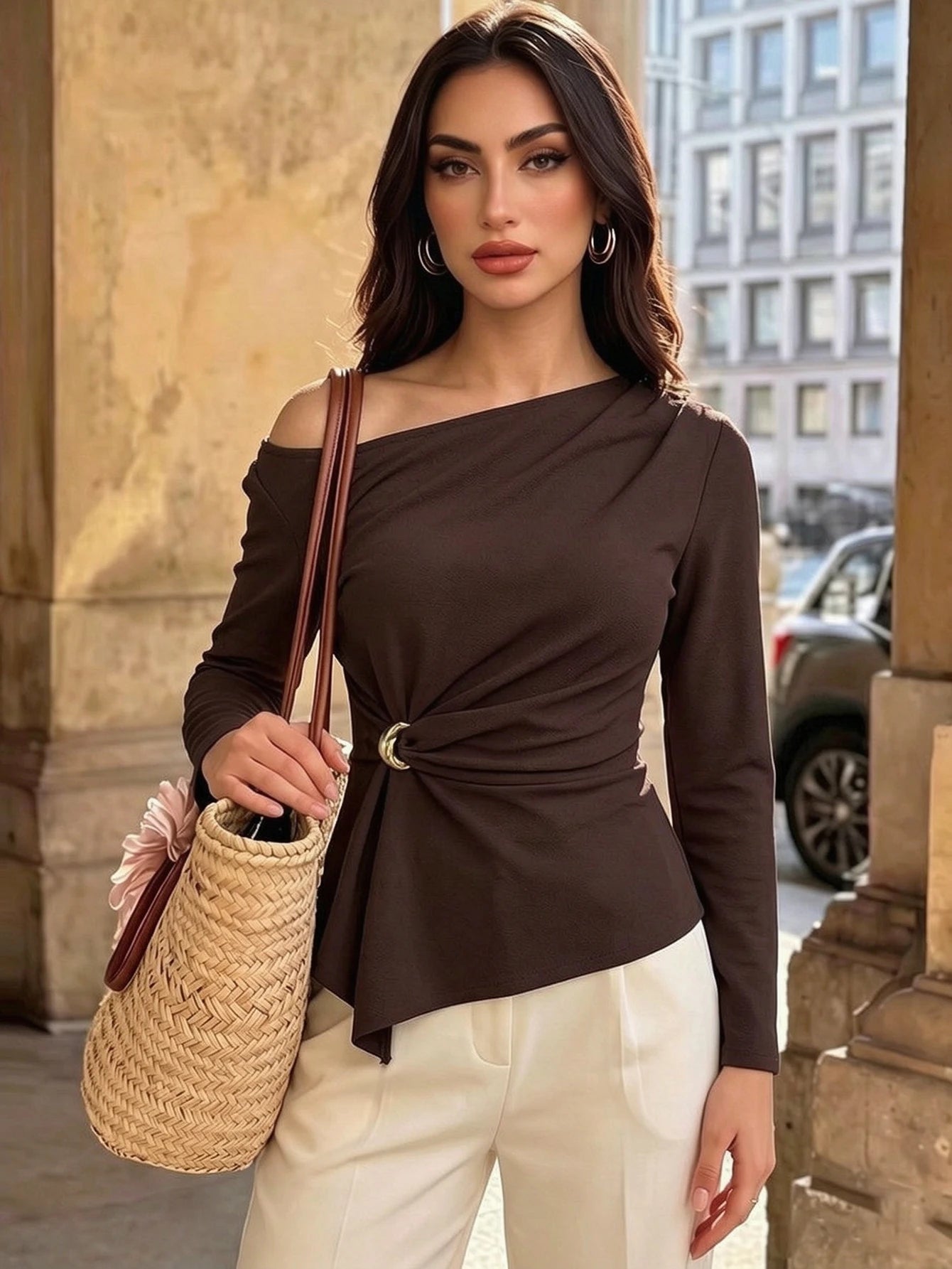 SHEIN Duskaine Women's Solid Color Metal Decor Casual Versatile Everyday T-Shirt