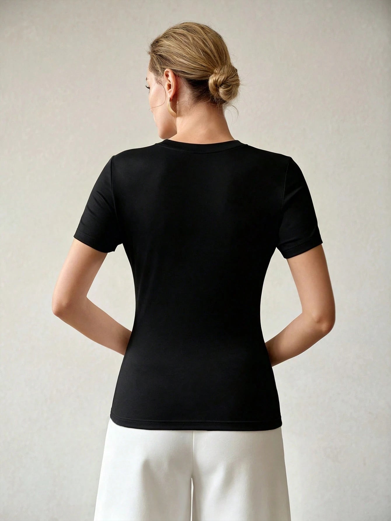 SHEIN MOTF PREMIUM SUMMER FASHION VERSATILE SLIM FIT ROUND NECK WOMEN'S T-SHIRT