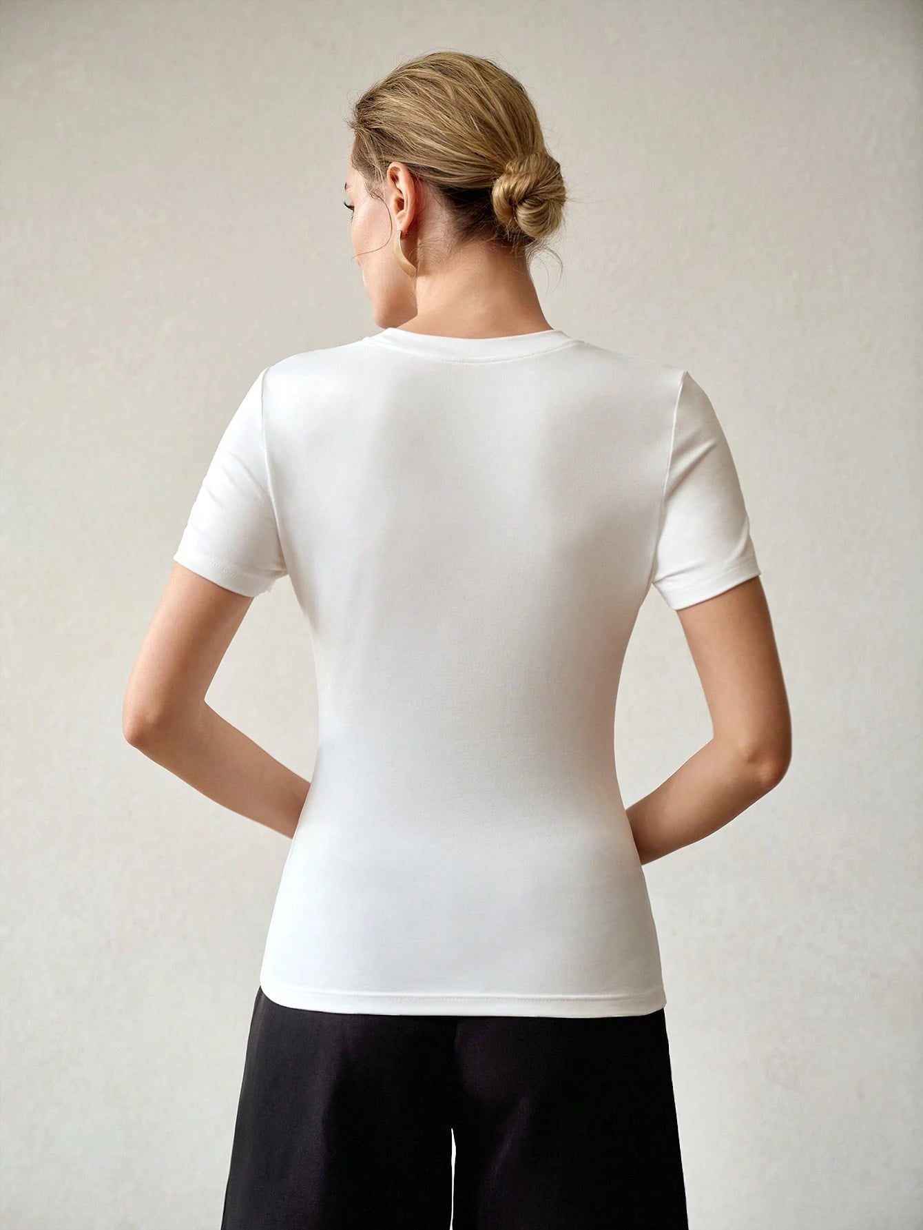 SHEIN MOTF PREMIUM WOMEN'S FASHIONABLE & VERSATILE WHITE CREW NECK T-SHIRT WITH STYLISH DESIGN, SLIMMING