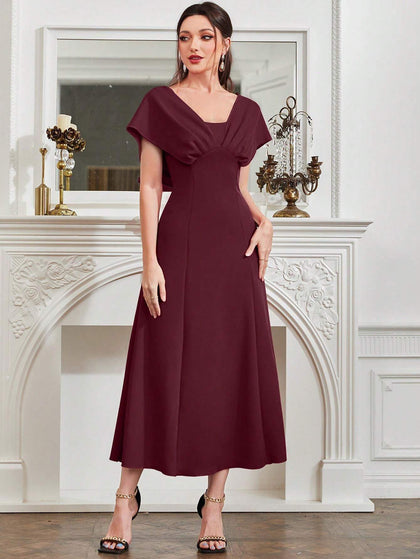 SHEIN Modely Burgundy Red Ladies' Solid Color Simple Arabian Daily Mod |  Dress