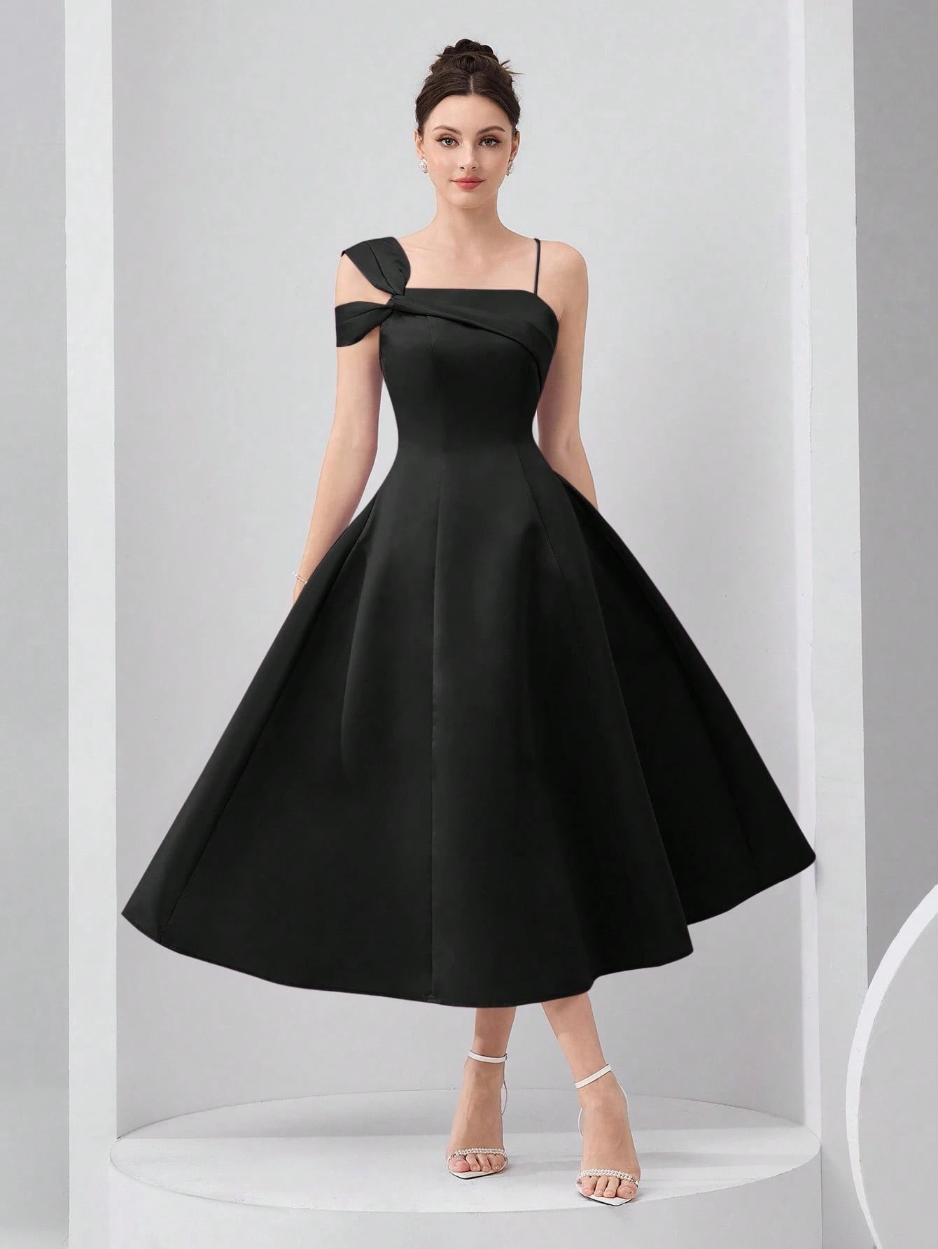 SHEIN Modelyn Women's Solid Color Asymmetric Neck Pleated Elegant Dres | Dress SHEIN Modelyn Women's Solid Color Asymmetric Neck Pleated Elegant Dres | Dress