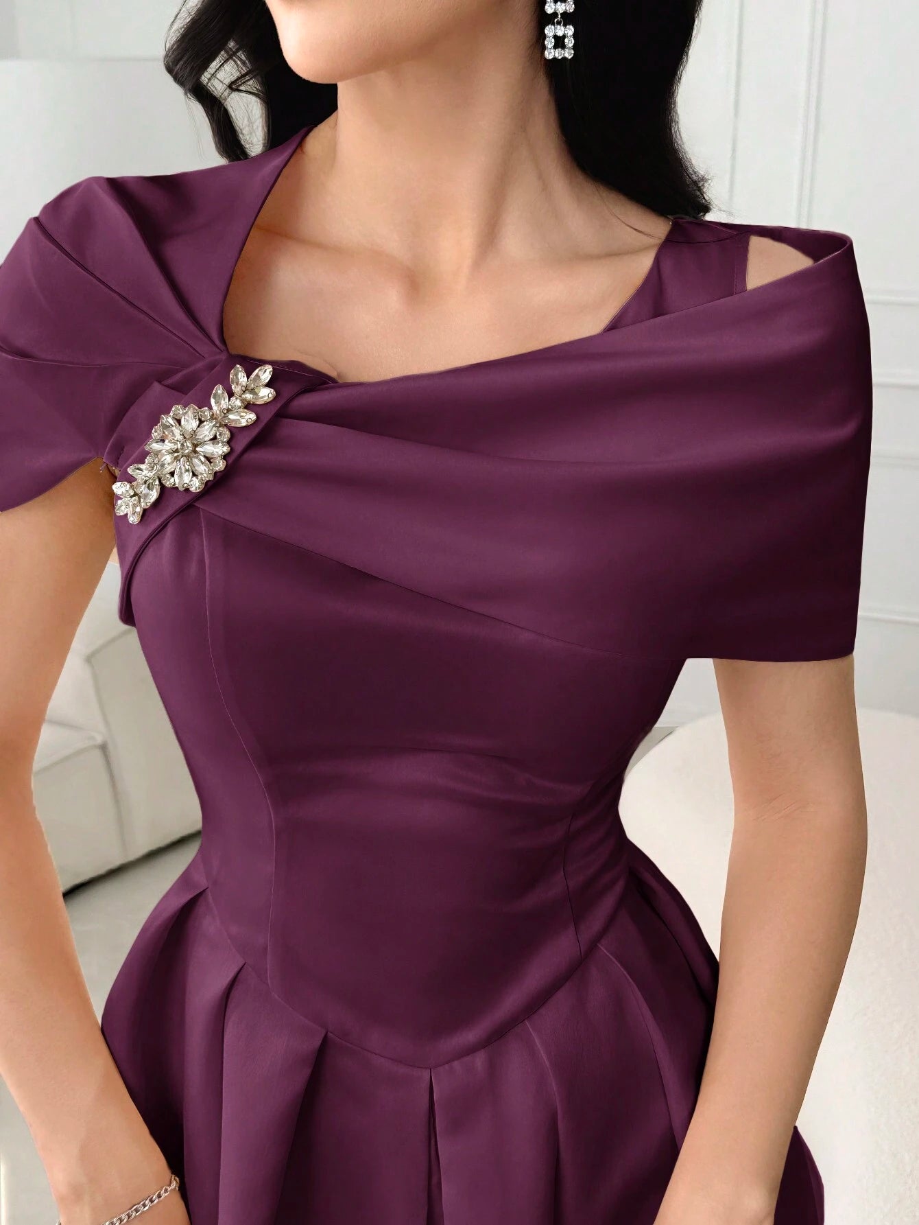 SHEIN Modelyn Women's Solid Color Asymmetric Neck Ruffle Decor Short S |  Dress