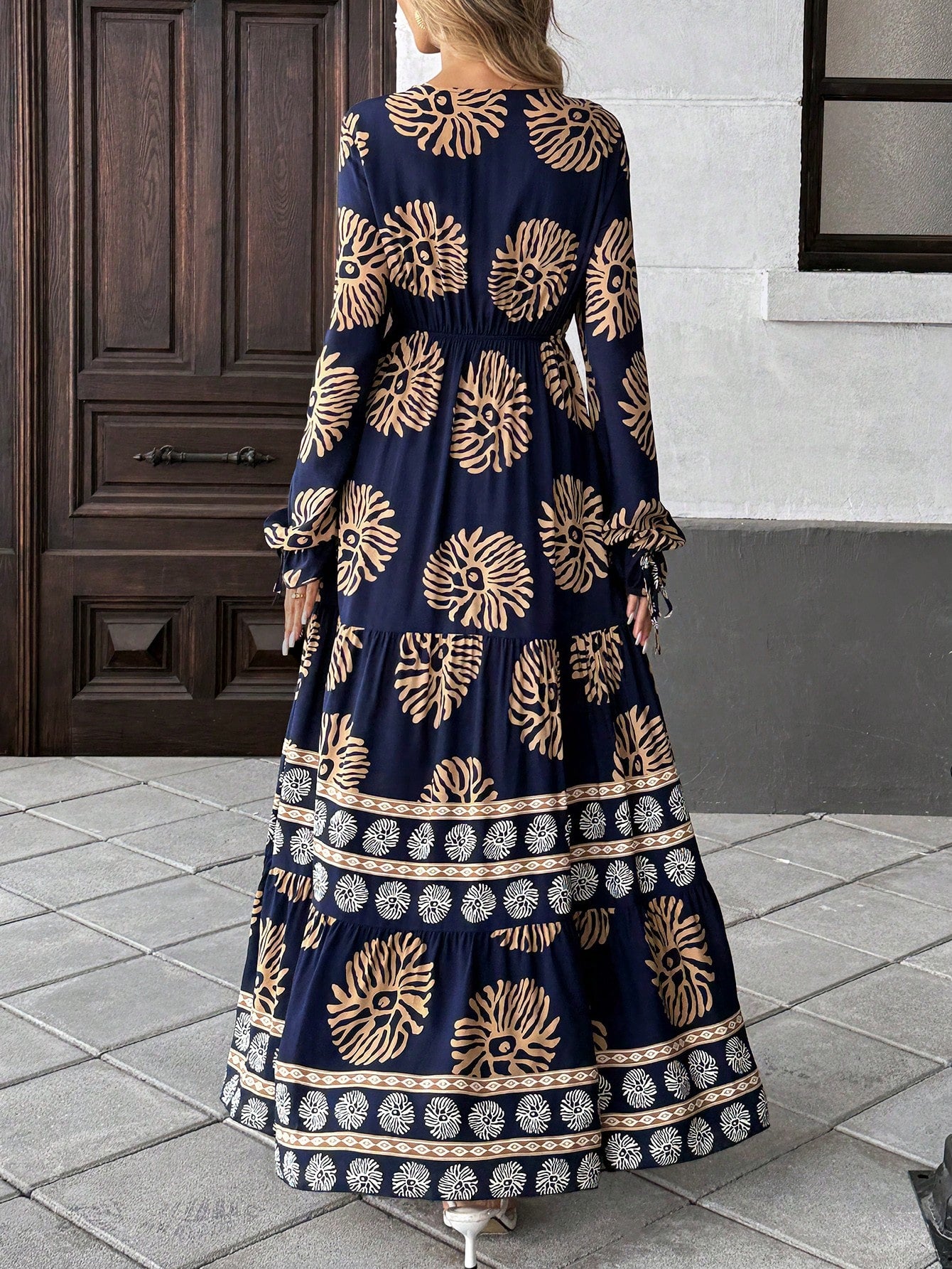 strapless open back dress SHEIN Mulvari Front Lace Up Long Sleeve Pleated All-Over Print Maxi Ca | Dress strapless open back dress SHEIN Mulvari Front Lace Up Long Sleeve Pleated All-Over Print Maxi Ca | Dress
