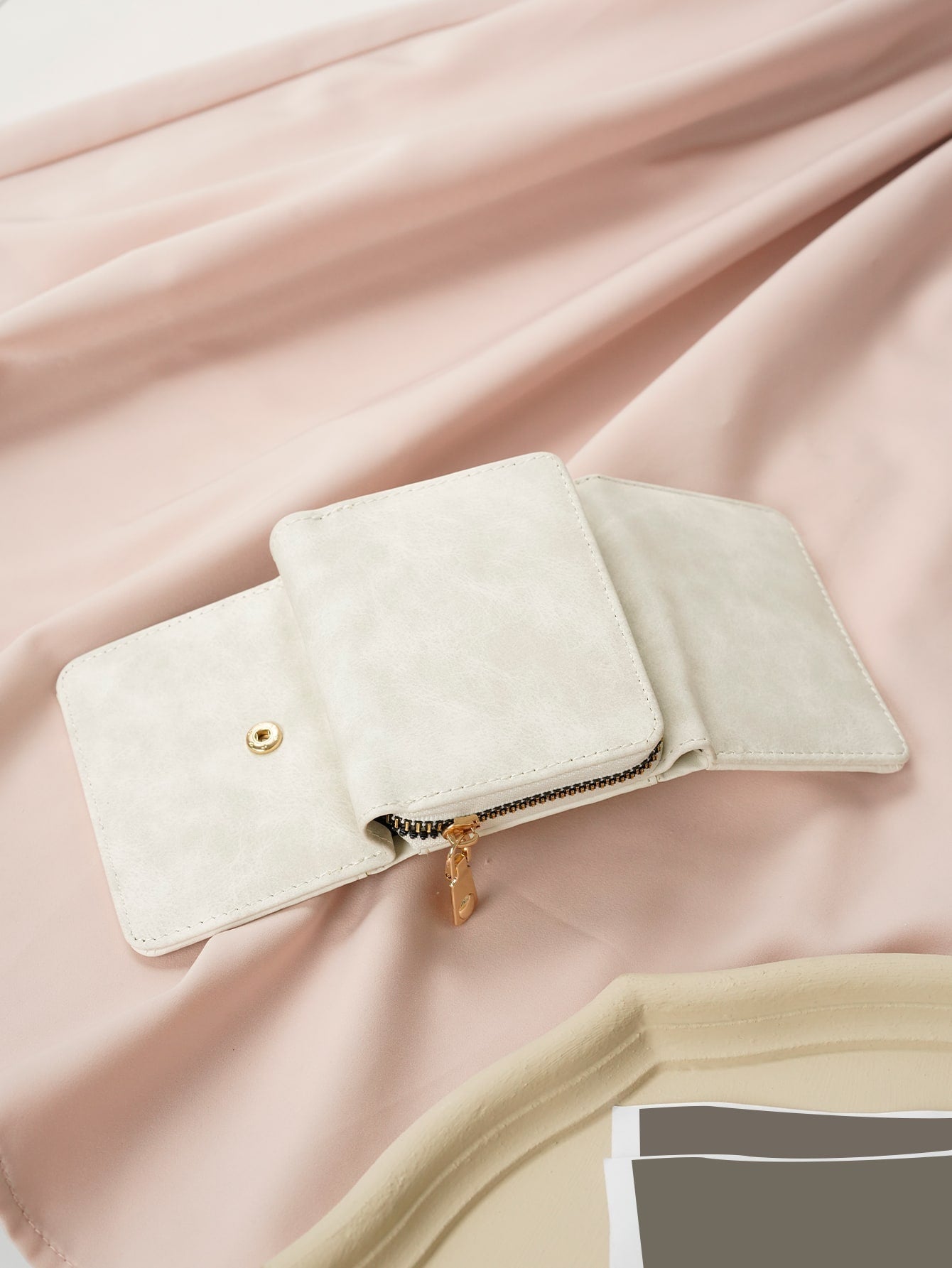  | SHEIN PU Small Wallet White Minimalist Coin Pocket Small Purse Bi-Fold Zipper Women Wallet Mini | Wallet | Shein | OneHub