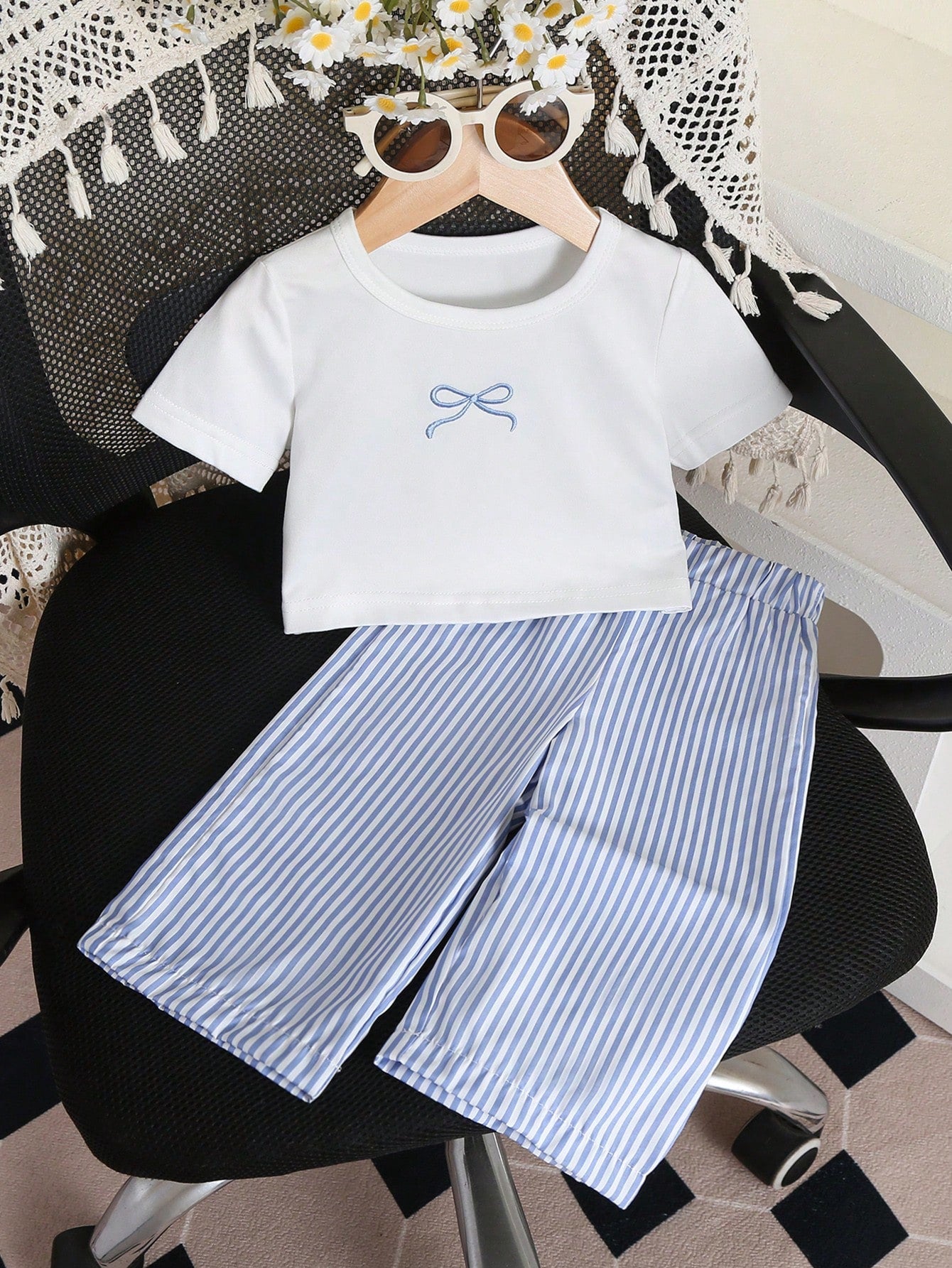 SHEIN 2pcs Baby Girl Toddler/Newborn 0-3Y Cute Casual Striped Bow T-Shirt + Striped Pants Set, Infant Morandi Blue Outfit, Spring/Summer