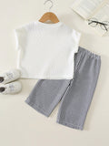 SHEIN 2pcs/Set Baby Boy Baby Girl Unisex Baby Clothes Summer Short Sleeve Letter T-Shirt Top & Flared Wide Leg Pants Outfit, Infant Set, Summer Set, Autumn Set, Holiday Set