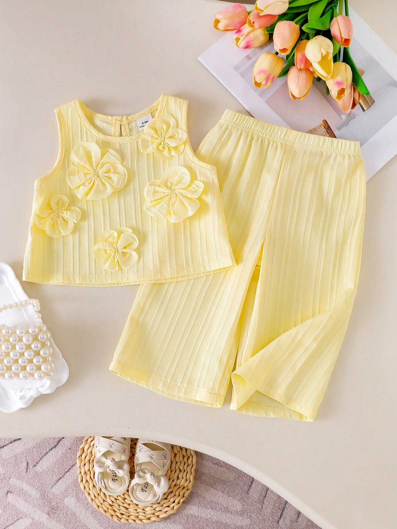 SHEIN 2pcs/Set Baby Girl Unisex Fashion Cute 3D Floral Decor Sleeveless Top And Shorts Set, Suitable For Daily Wear, Vacation, Spring/Summer Girls Summer Coord Set Toddlers Girls Clothes