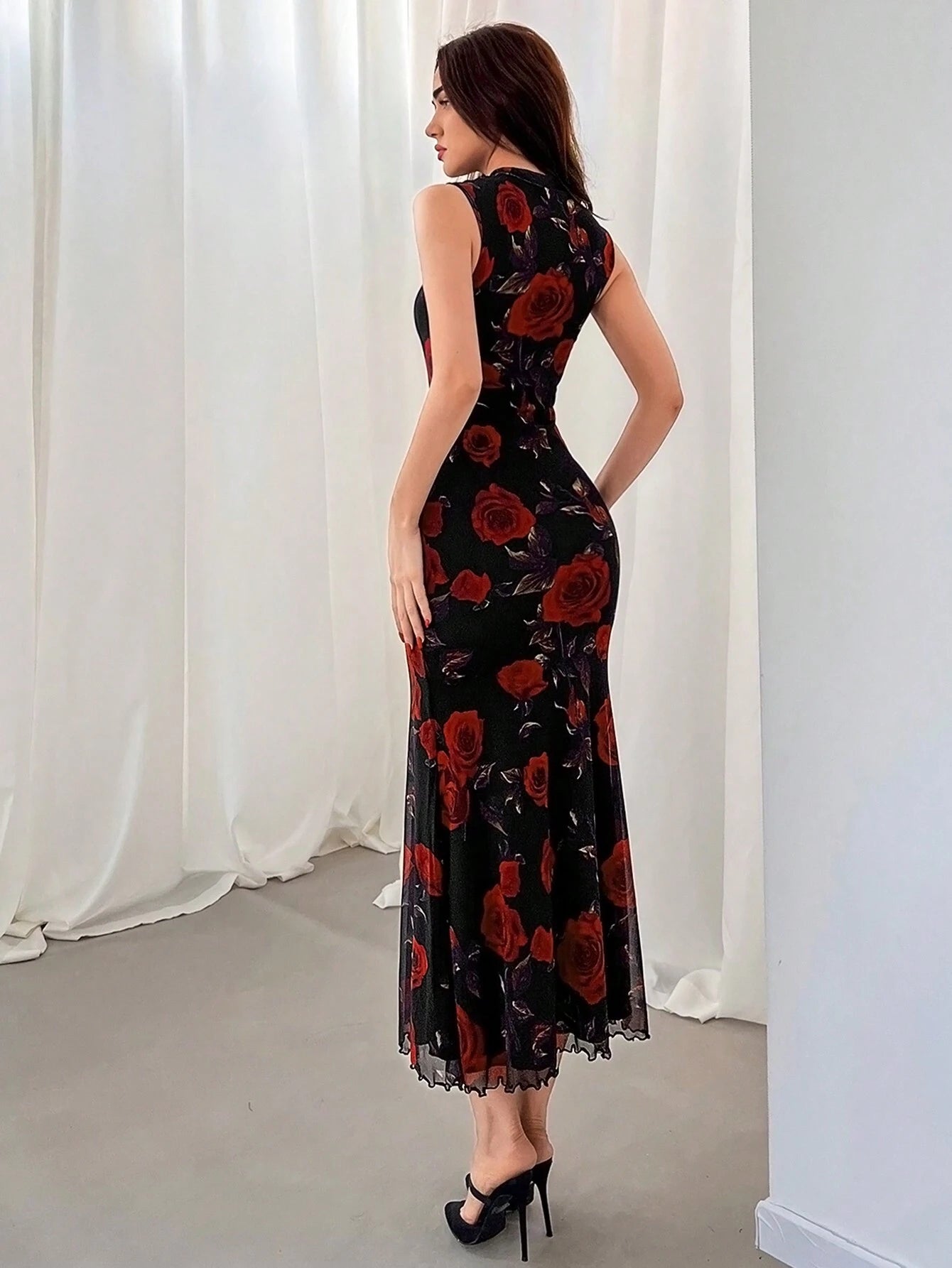 black and red dress shein SHEIN Lady Plaid Print Stitching Black Metal Buckle Details Women's Slim Long-Sleeved Dress