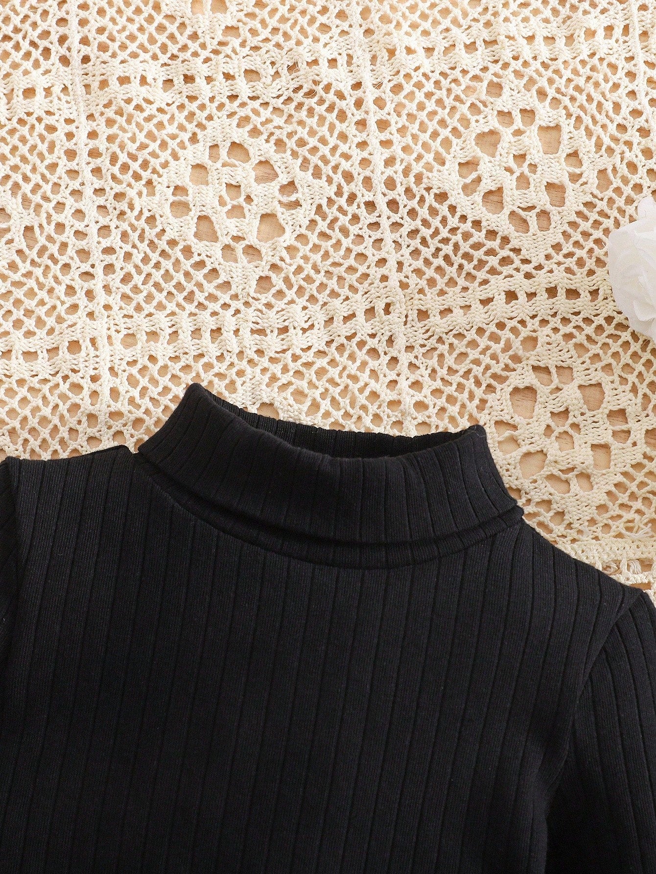SHEIN Babygirl Knitted Black Long Sleeve Top And Plaid Elastic Waist Shorts Set, Autumn/Winter Fall