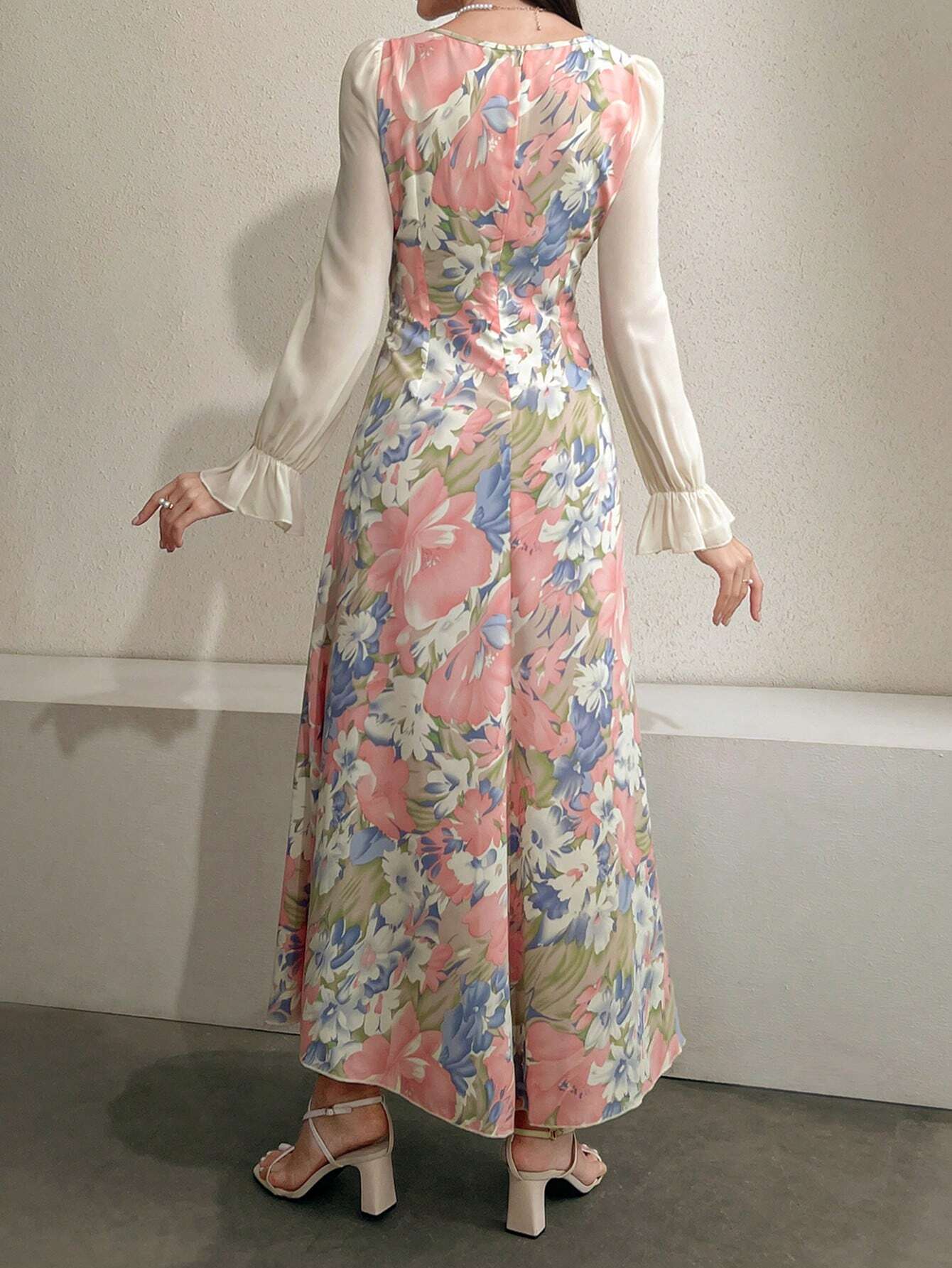  | SHEIN Modely Floral Printed Patchwork Dress With Sweetheart Neckline And Waist Tie | Dress | OneHub | OneHub