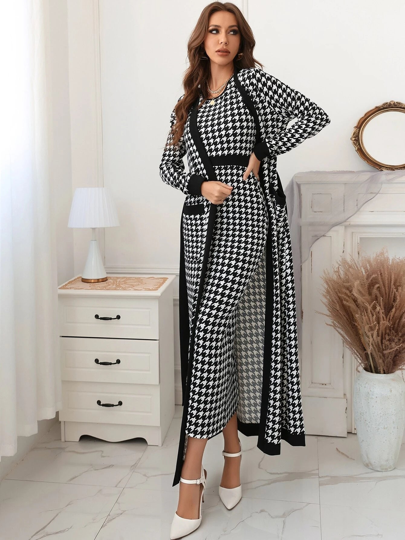 SHEIN Modely Houndstooth Slit Back Bodycon Dress & Patched Pocket Belt | Dress | OneHub SHEIN Modely Houndstooth Slit Back Bodycon Dress & Patched Pocket Belt | Dress | OneHub