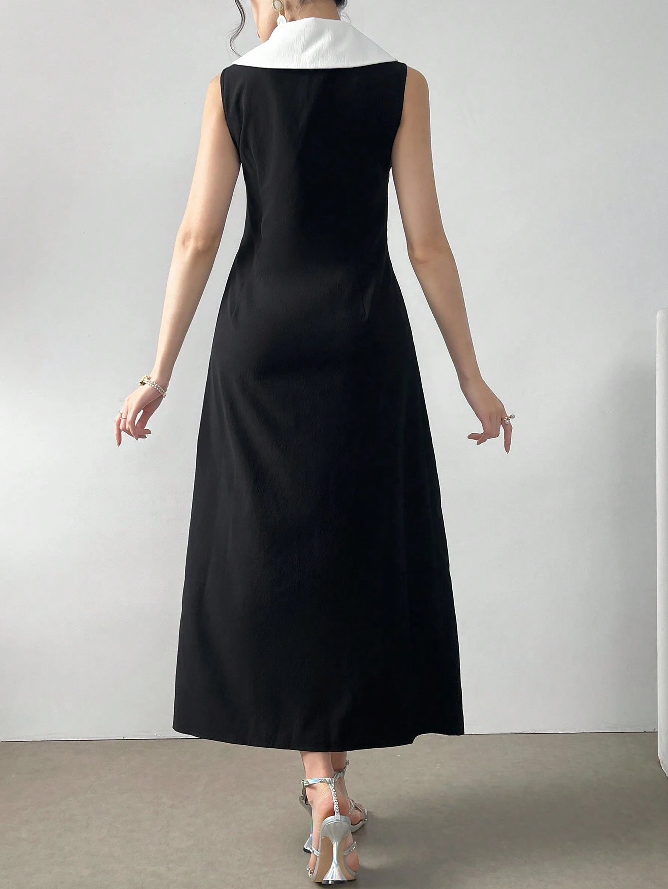  | SHEIN Modely Women's Elegant Contrast Color Pleated Sleeveless Dress For Summer | Dress | Shein | OneHub