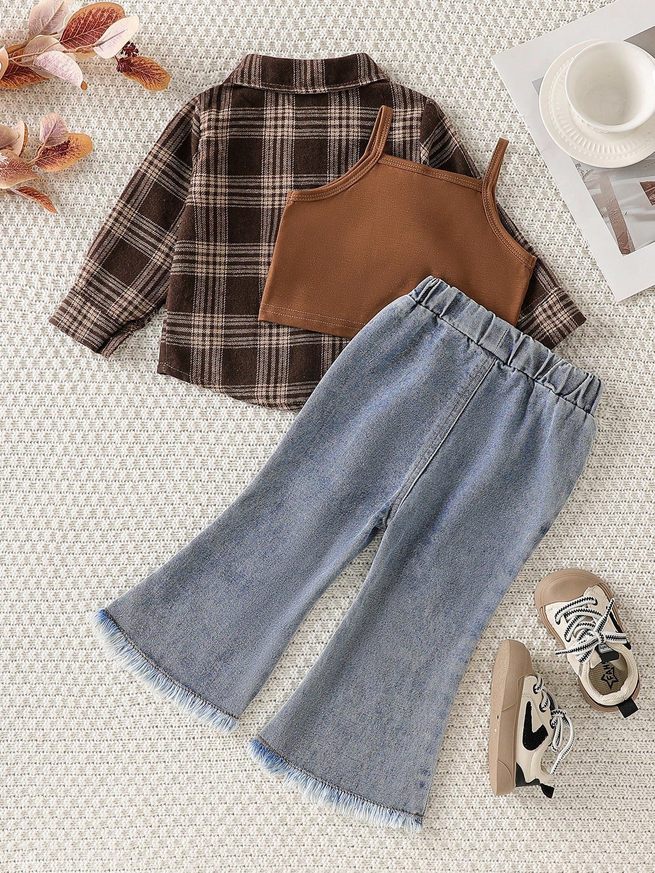 SHEIN Playful Pals 3pcs Baby Girls' Fashion Chic Outfit: Plaid Long Sleeve Shirt + Suspender Short Crop Top + Flared Denim Pants Casual Suit Autumn Fall