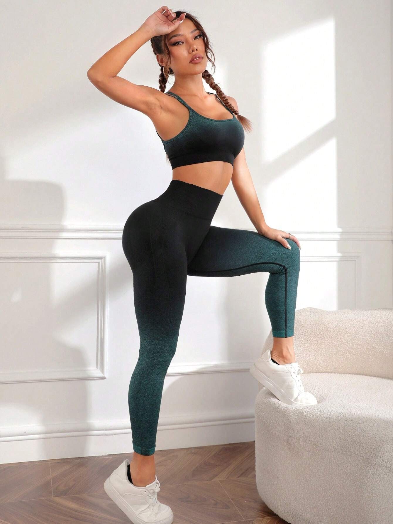  | SHEIN Sport Studio Ombre Crisscross Backless Sports Set | Leggings | Shein | OneHub