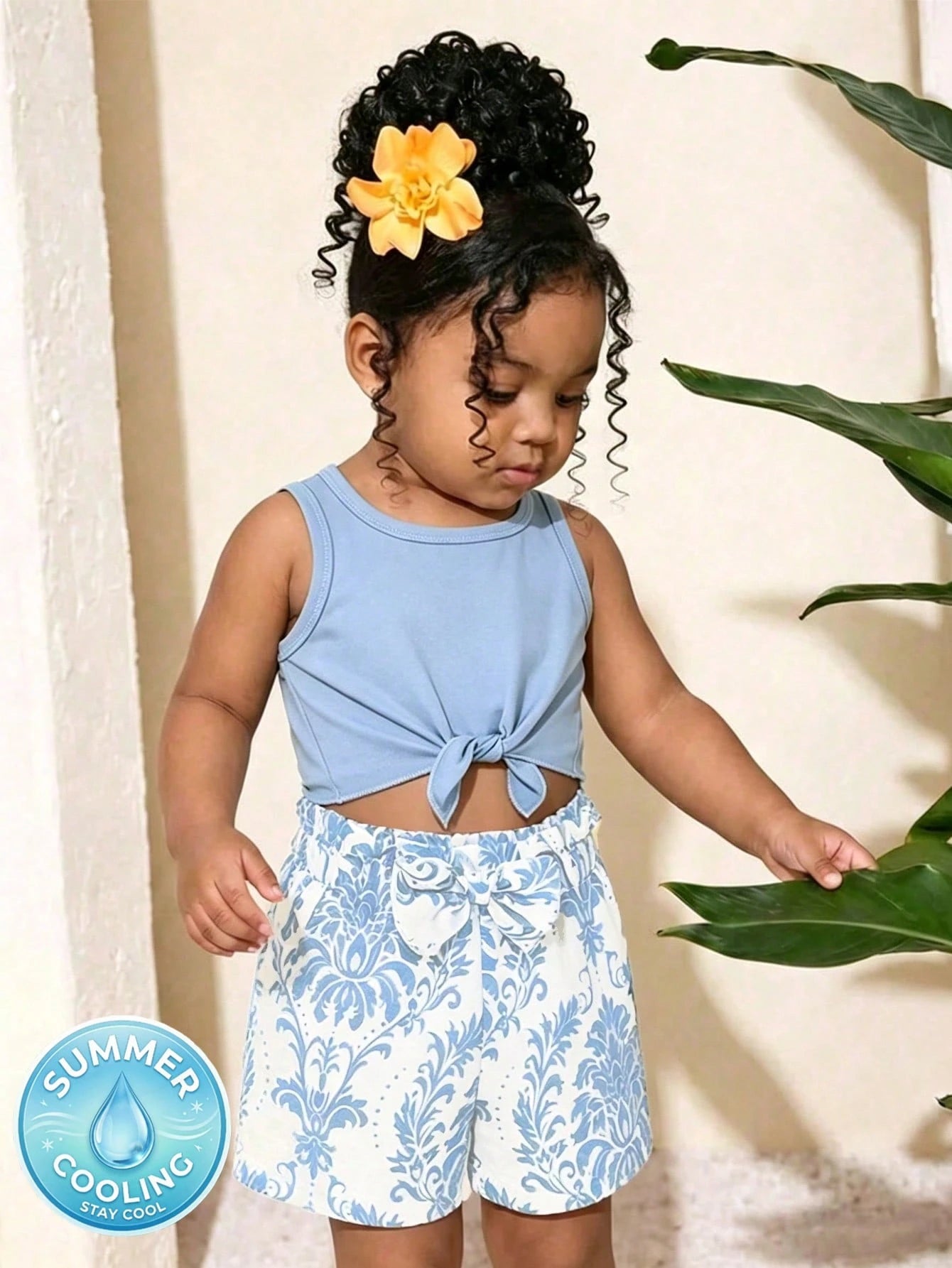 SHEIN Vintaside Kids Baby Girl Blue Summer Cute Vacation Holiday Retro Plant Print Sleeveless Tank Top And Shorts Set Knotted Jacquard Round-Neck Bow Shorts 2pcs Outfit