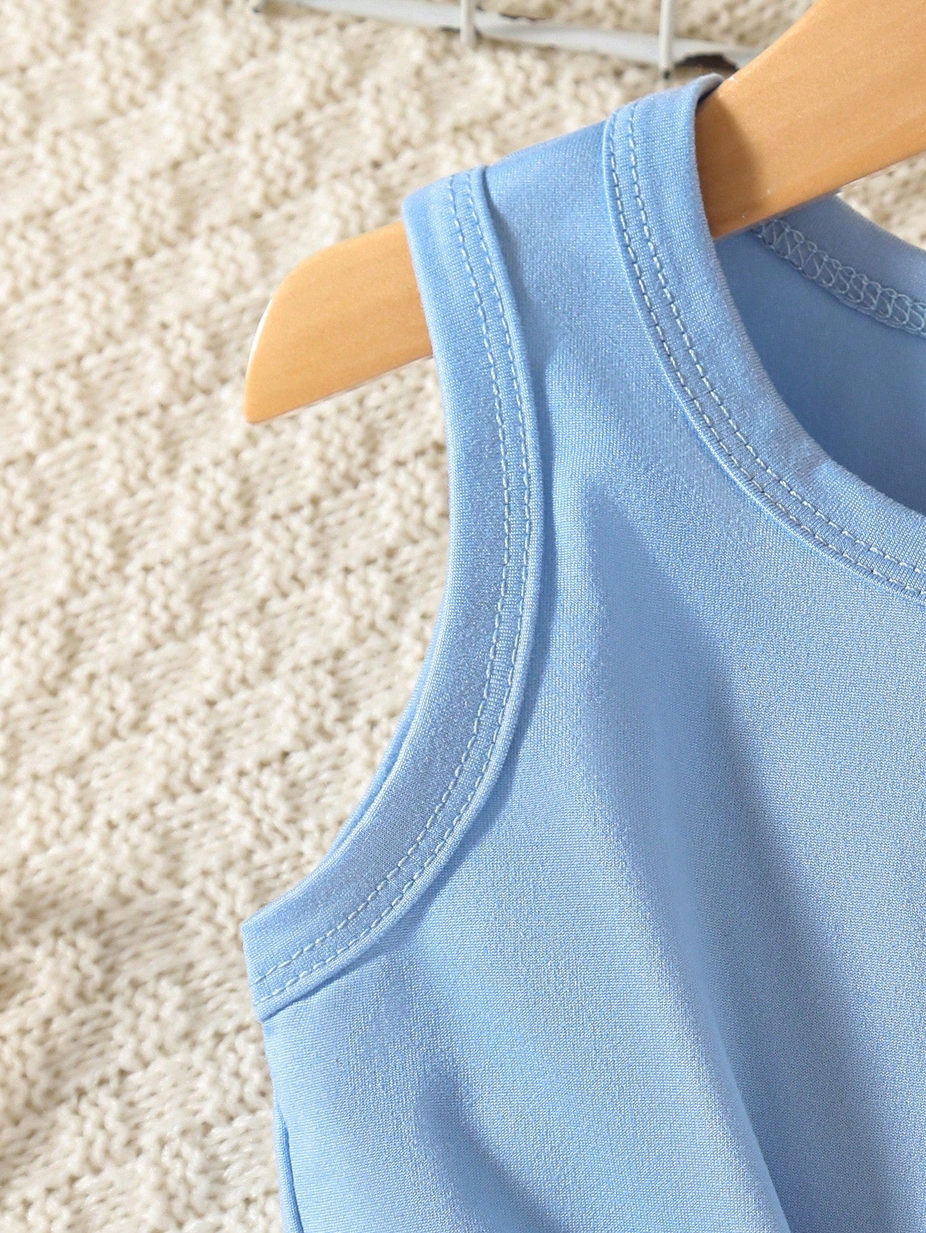 SHEIN Vintaside Kids Baby Girl Blue Summer Cute Vacation Holiday Retro Plant Print Sleeveless Tank Top And Shorts Set Knotted Jacquard Round-Neck Bow Shorts 2pcs Outfit