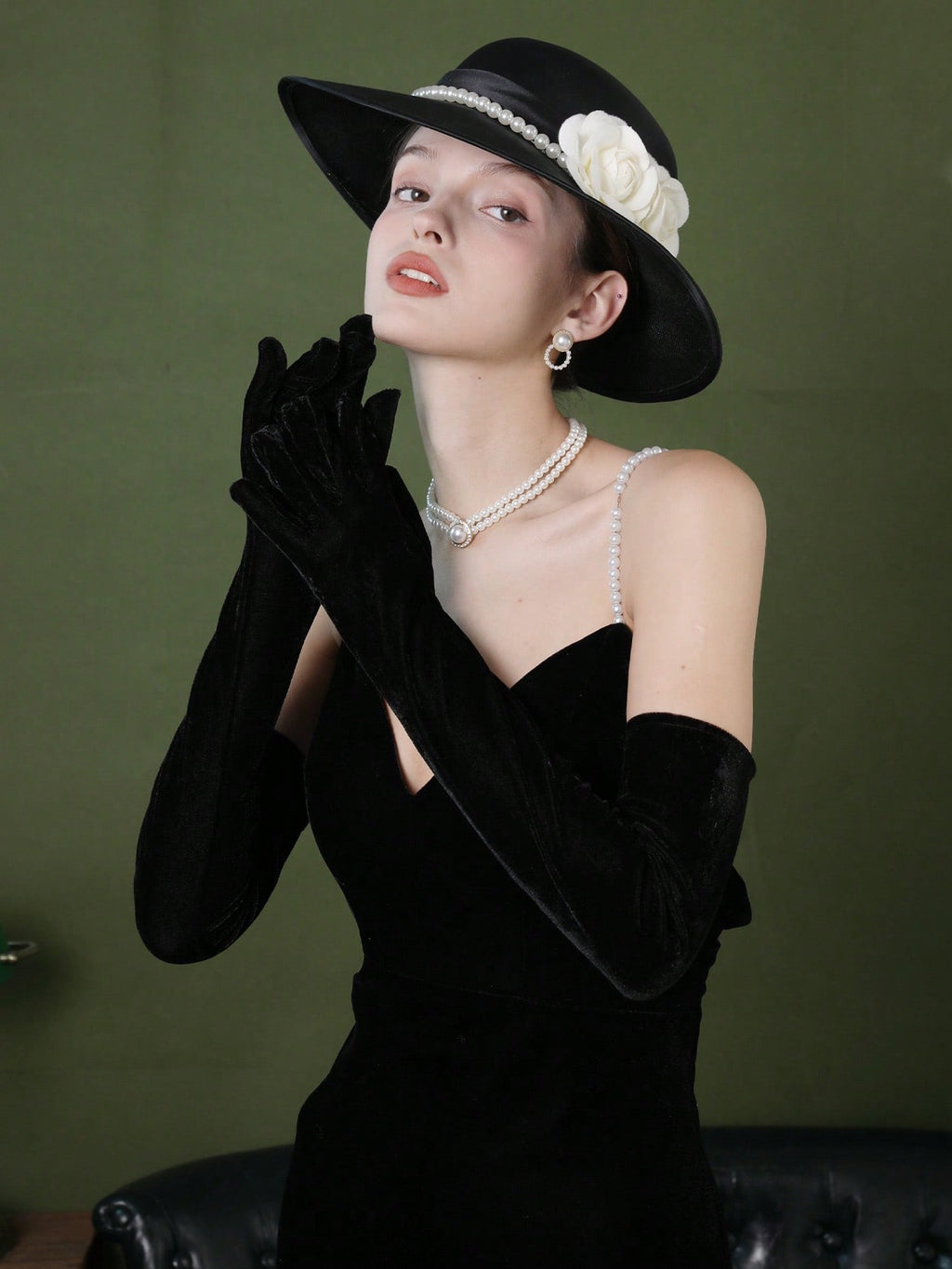 SHEIN Women's Black Gold Velvet Gloves Extended Retro Evening Dress We | Gloves | OneHub SHEIN Women's Black Gold Velvet Gloves Extended Retro Evening Dress We | Gloves | OneHub