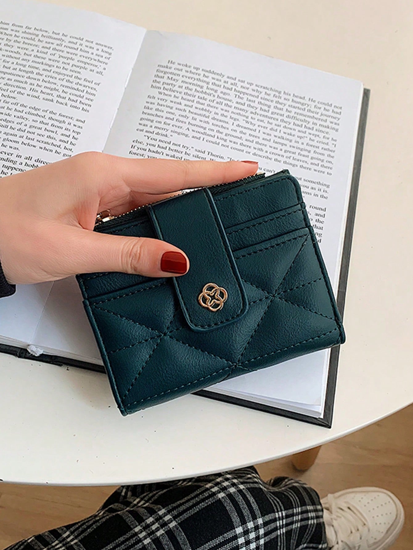  | SHEIN Women's Geometric Casual Metal Detail Bifold Short Wallet | Wallet | Shein | OneHub