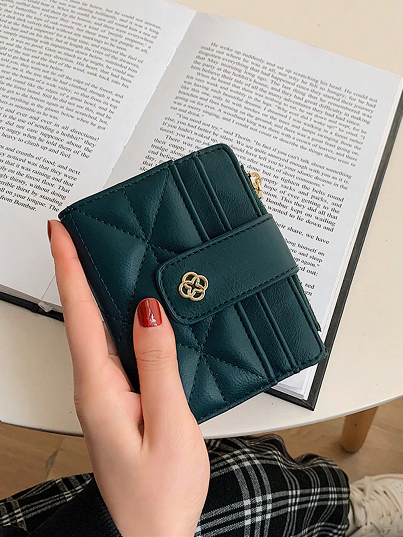  | SHEIN Women's Geometric Casual Metal Detail Bifold Short Wallet | Wallet | Shein | OneHub