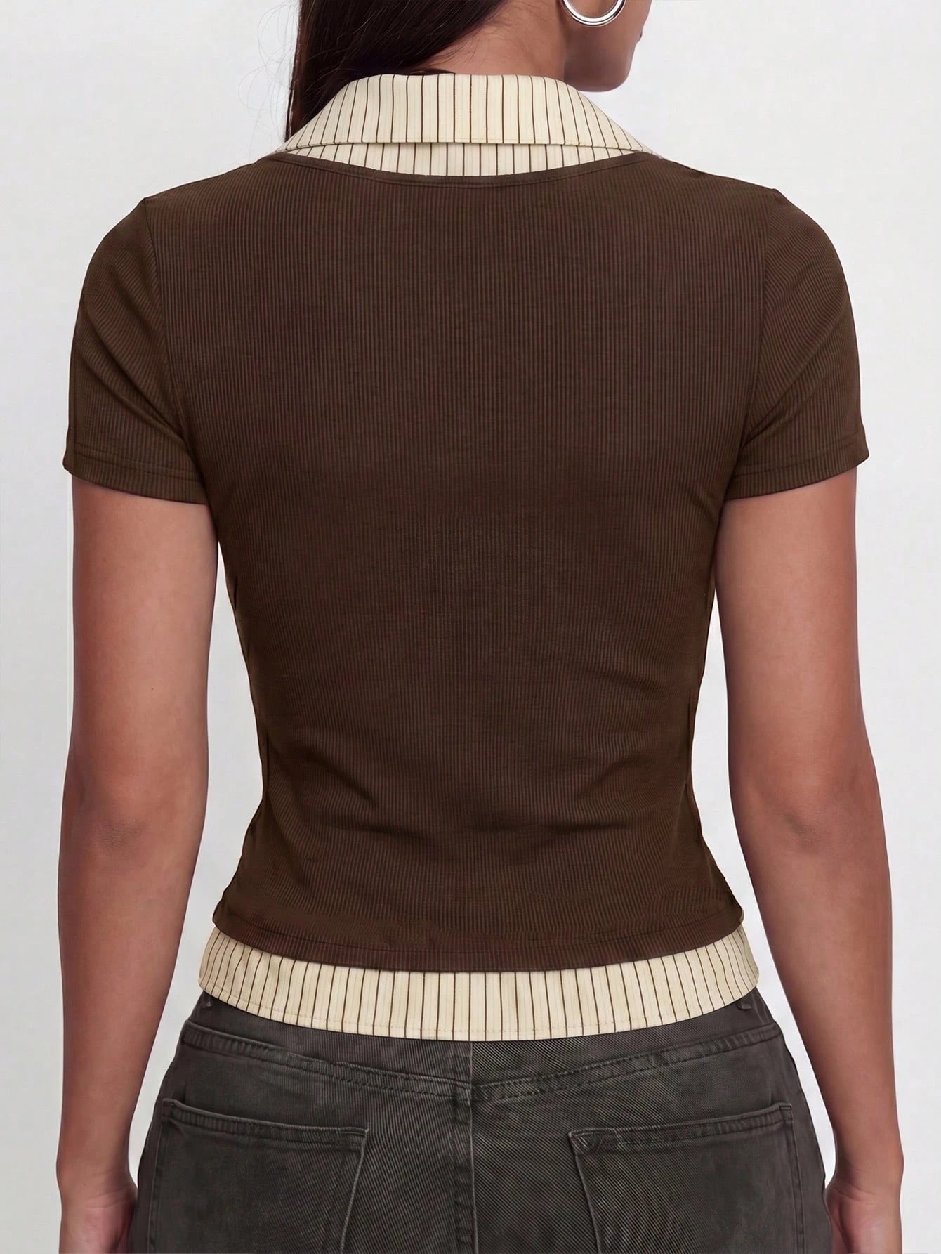 SHEIN Women's Slimming 2 In 1 Short Sleeve Top, Ribbed Fabric Design With Square Neck, Ribbed Patchwork And Single-Breasted Buttons Casual Brown Summer